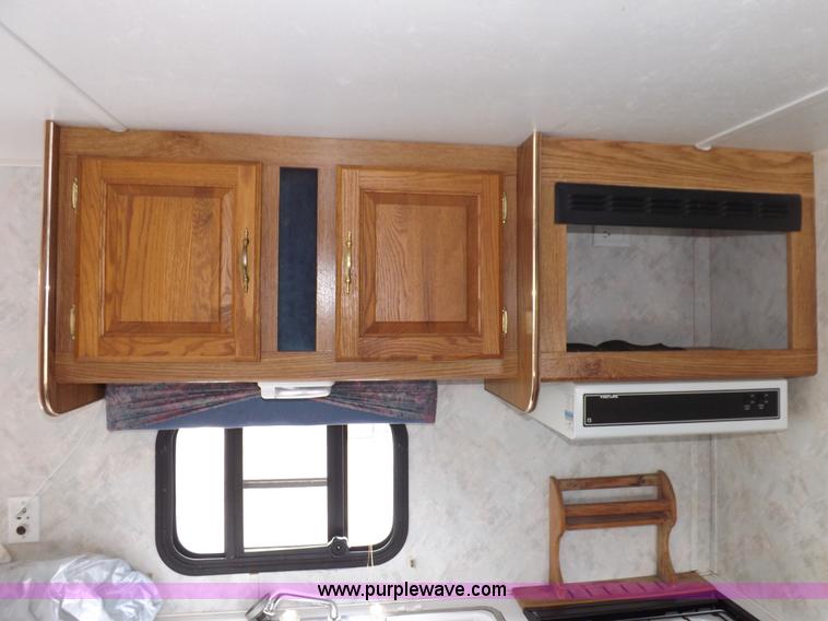 image for item I7650 1997 Sand Piper 36' travel trailer