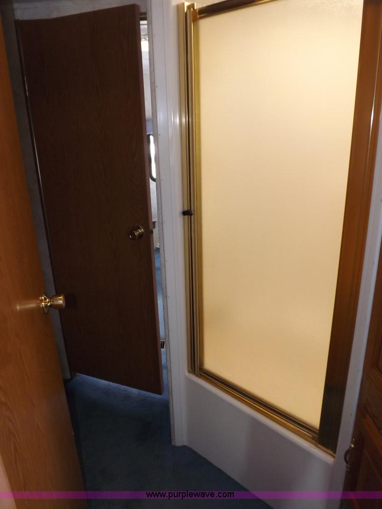 image for item I7650 1997 Sand Piper 36' travel trailer