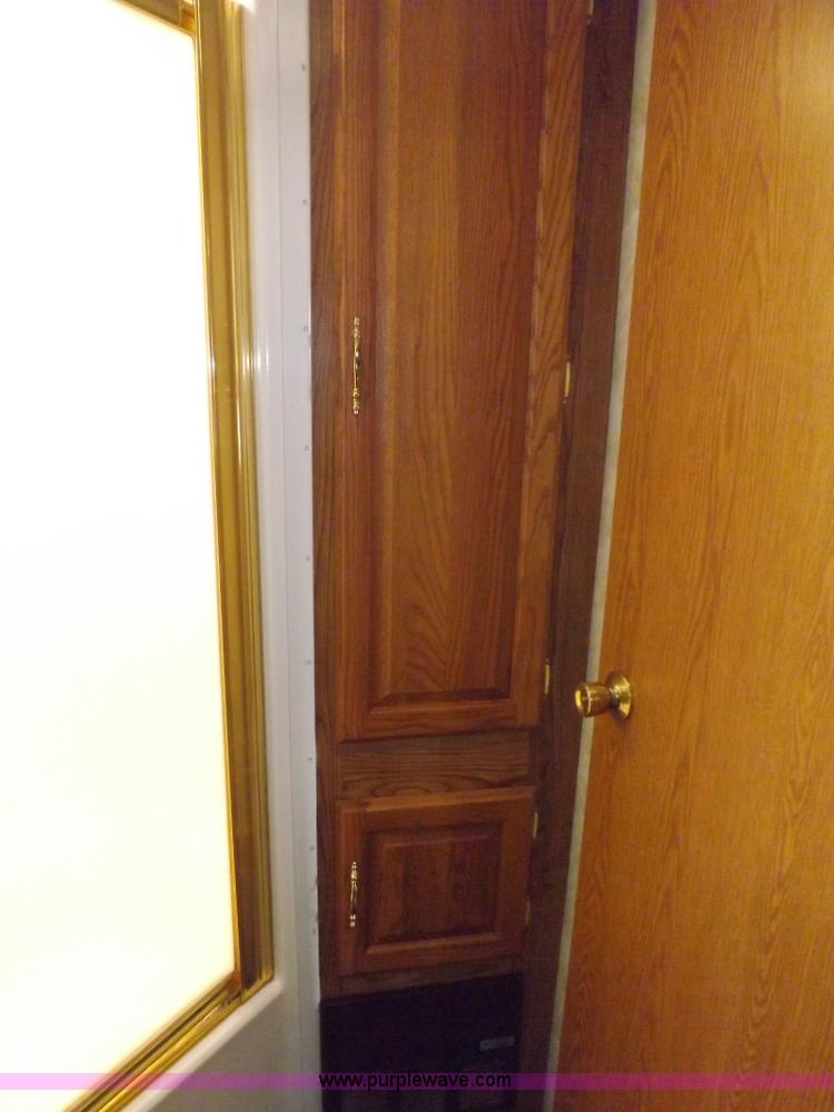 image for item I7650 1997 Sand Piper 36' travel trailer