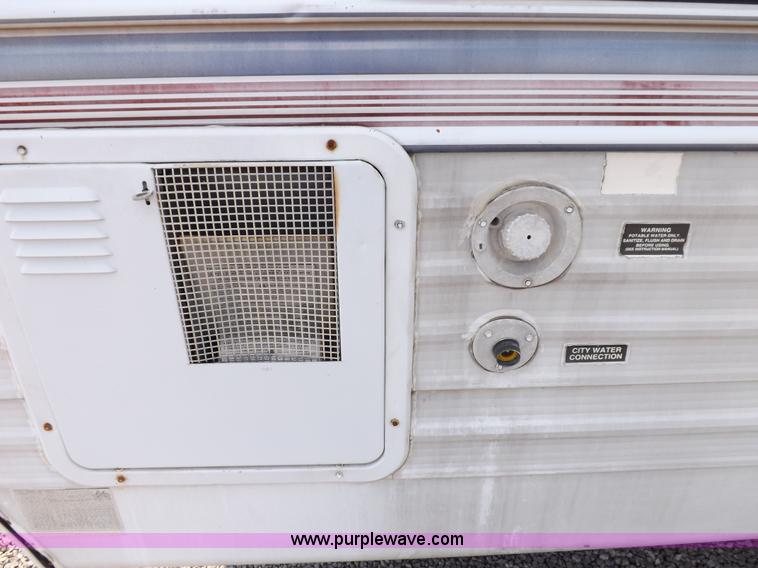 image for item I7650 1997 Sand Piper 36' travel trailer