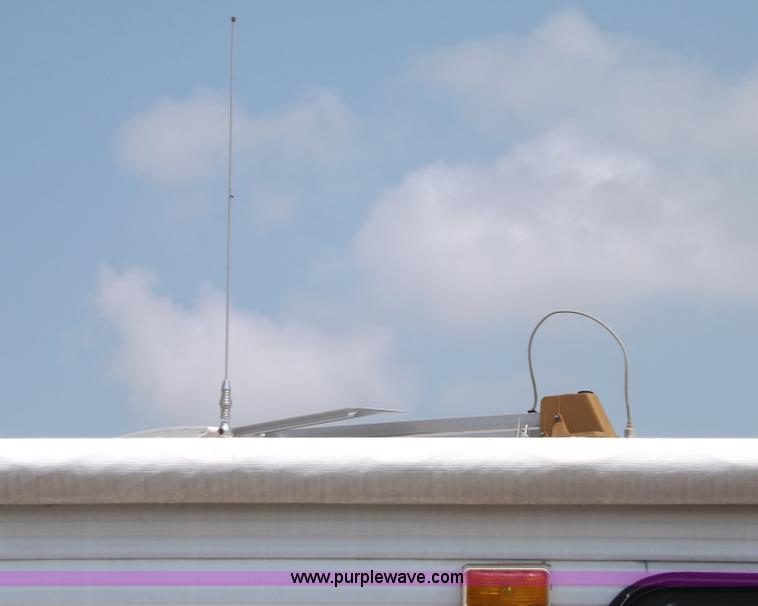 image for item I7650 1997 Sand Piper 36' travel trailer