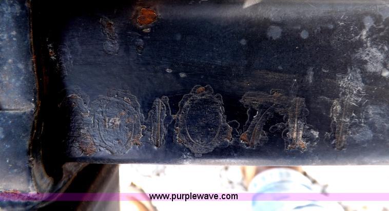 image for item I7650 1997 Sand Piper 36' travel trailer