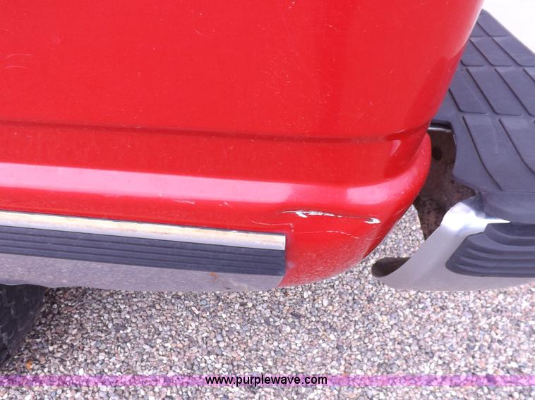 image for item I7652 1996 Chevrolet Silverado 1500 Extended Cab pickup truck