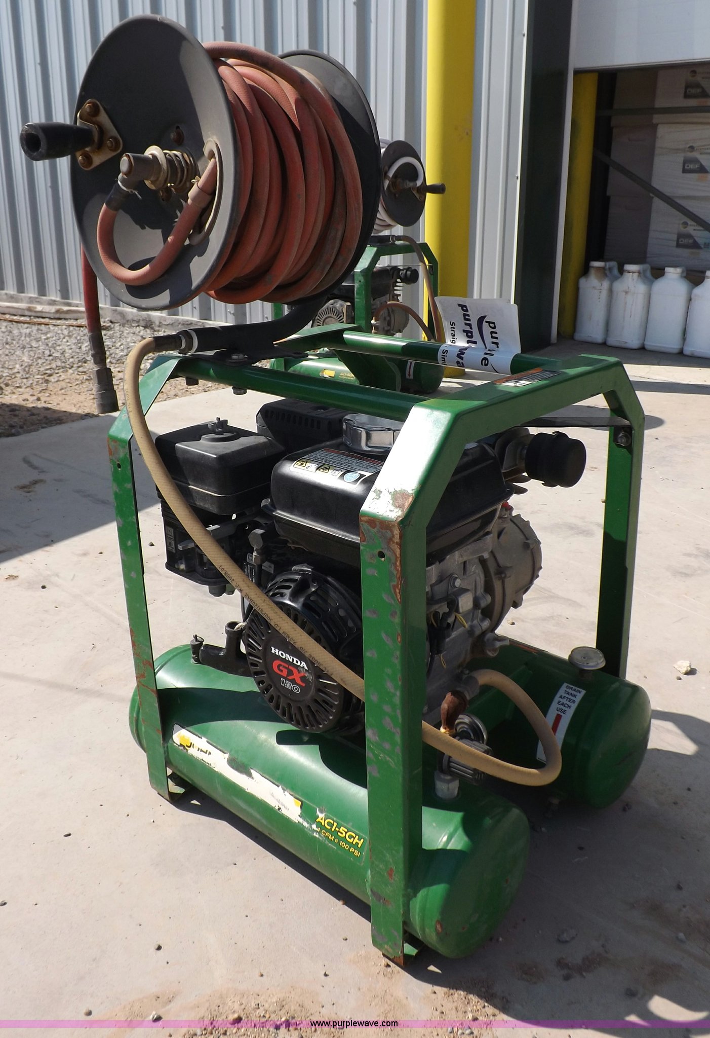 John Deere Air Compressor >> John Deere Air Compressor Item I7624 Sold September 18 John Deere Air Compressor >> John Deere Air Compressor Item I7624 Sold September 18
