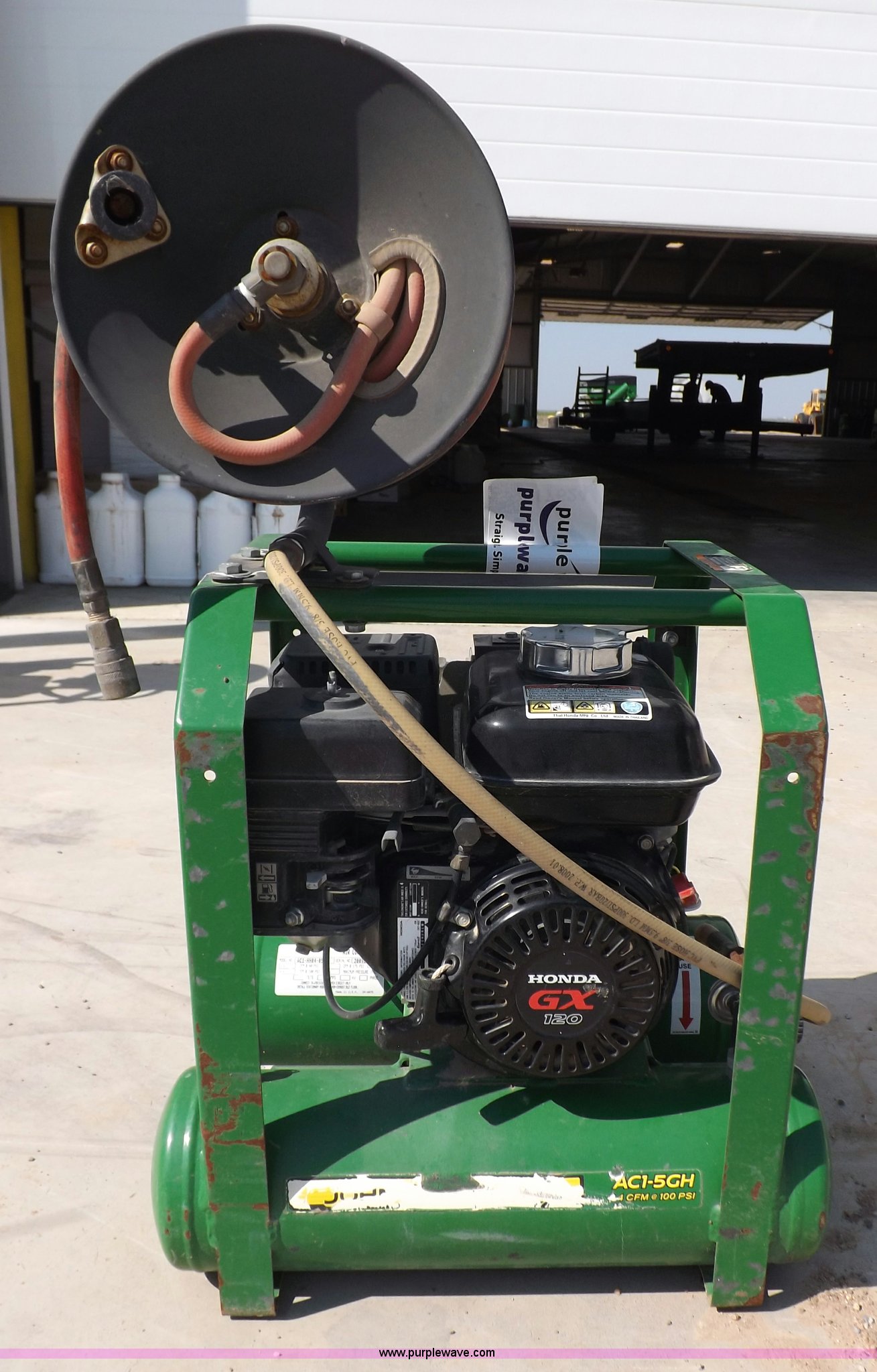 John Deere Air Compressor >> John Deere Air Compressor Item I7624 Sold September 18 John Deere Air Compressor >> John Deere Air Compressor Item I7624 Sold September 18