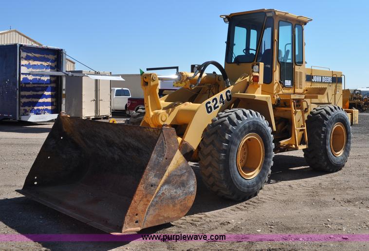 image for item G6150 1993 John Deere 624G wheel loader