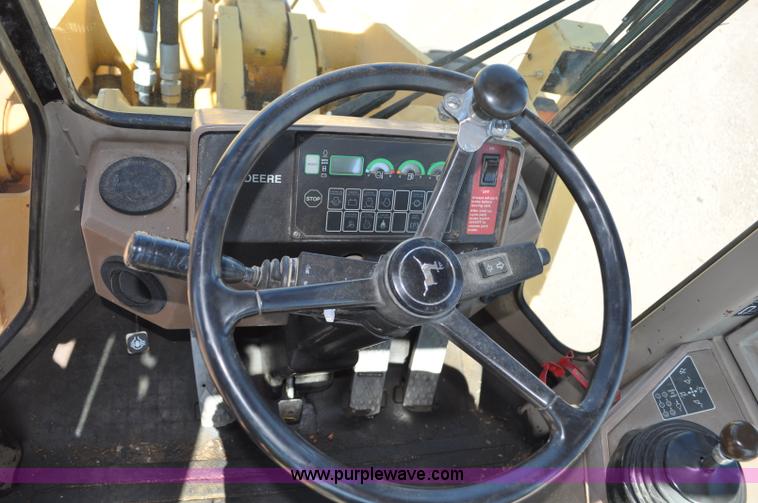 image for item G6150 1993 John Deere 624G wheel loader