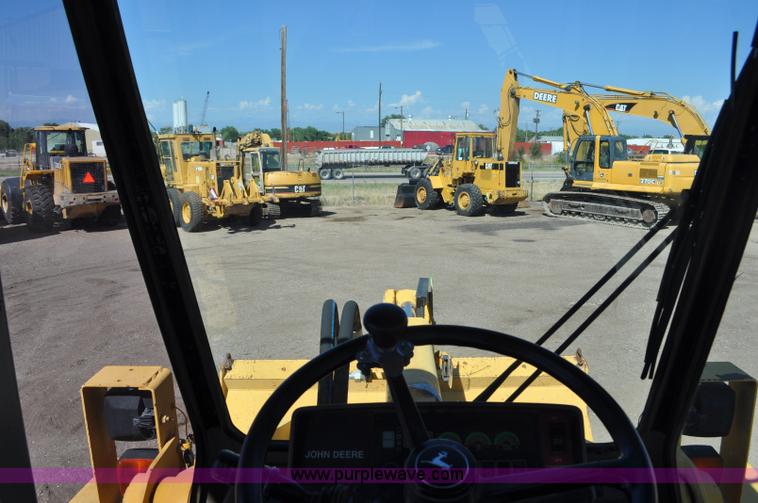 image for item G6150 1993 John Deere 624G wheel loader