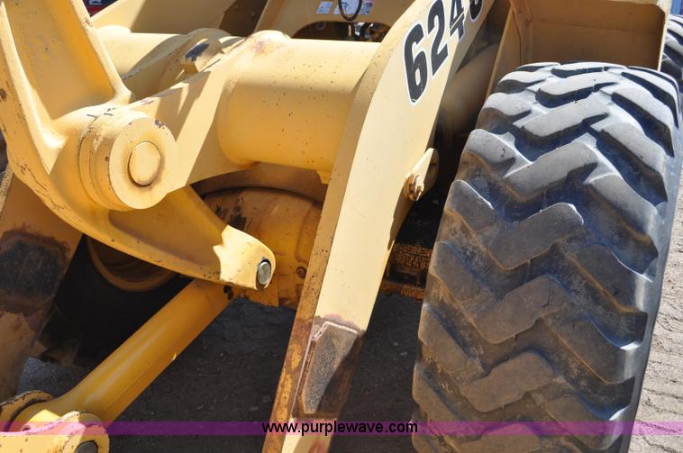 image for item G6150 1993 John Deere 624G wheel loader
