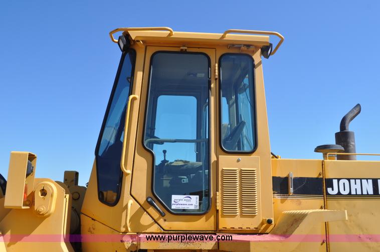 image for item G6150 1993 John Deere 624G wheel loader