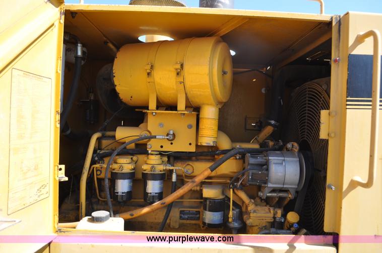 image for item G6150 1993 John Deere 624G wheel loader