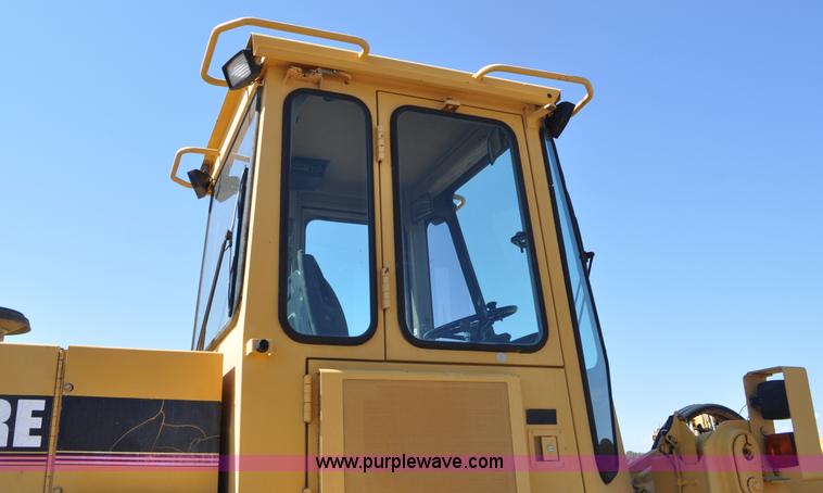 image for item G6150 1993 John Deere 624G wheel loader