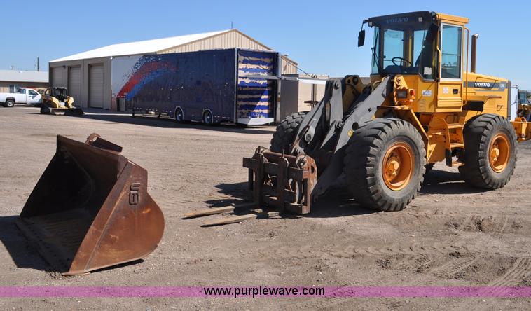 image for item G6151 1997 Volvo L70C wheel loader