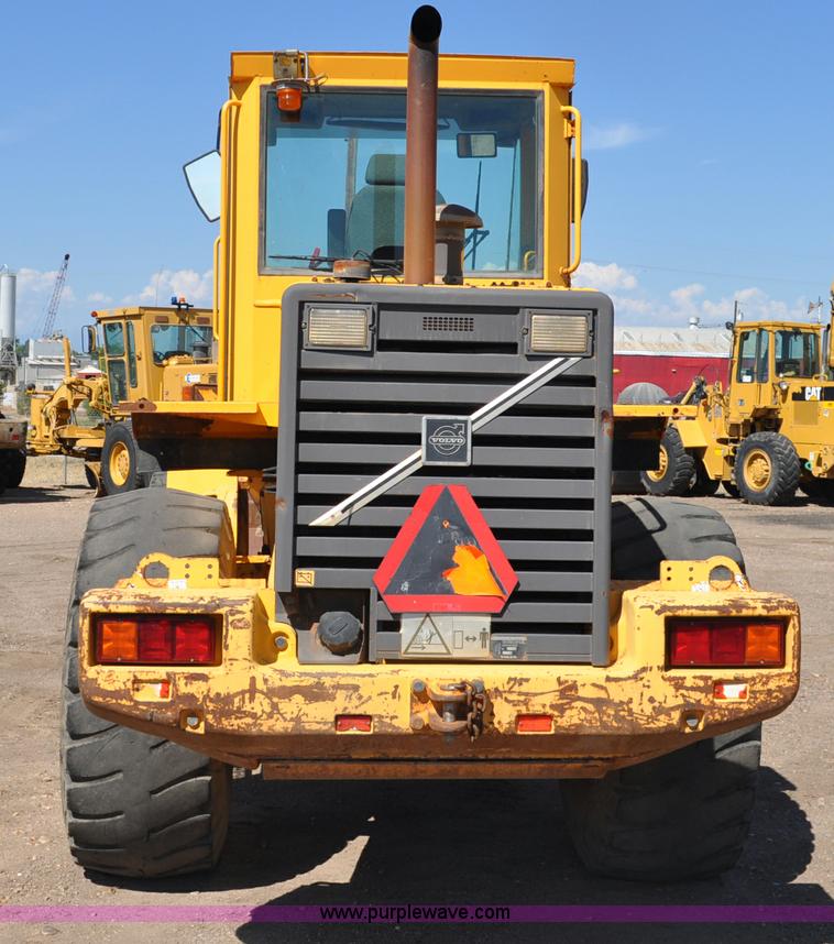 image for item G6151 1997 Volvo L70C wheel loader