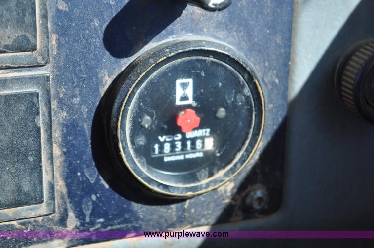 image for item G6151 1997 Volvo L70C wheel loader