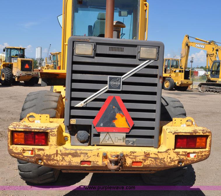 image for item G6151 1997 Volvo L70C wheel loader
