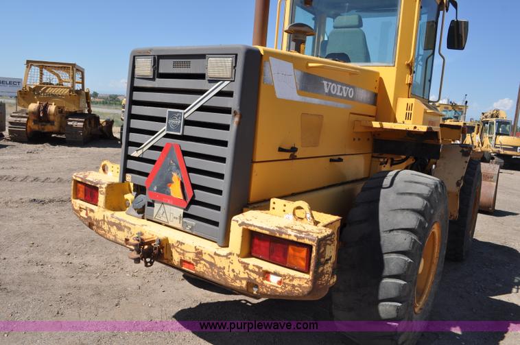 image for item G6151 1997 Volvo L70C wheel loader