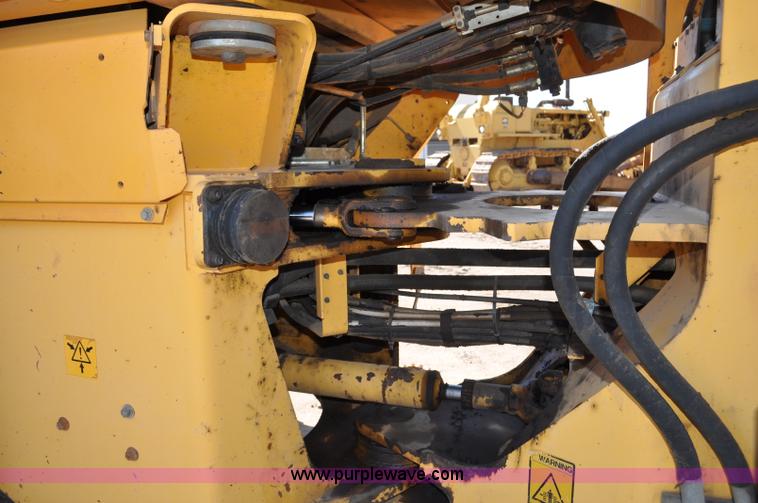 image for item G6151 1997 Volvo L70C wheel loader
