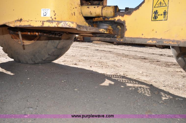 image for item G6151 1997 Volvo L70C wheel loader