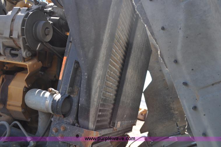 image for item G6153 1997 Ford LT9000 semi truck