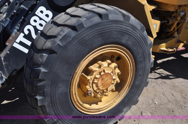 image for item G6154 1992 Caterpillar IT28B wheel loader