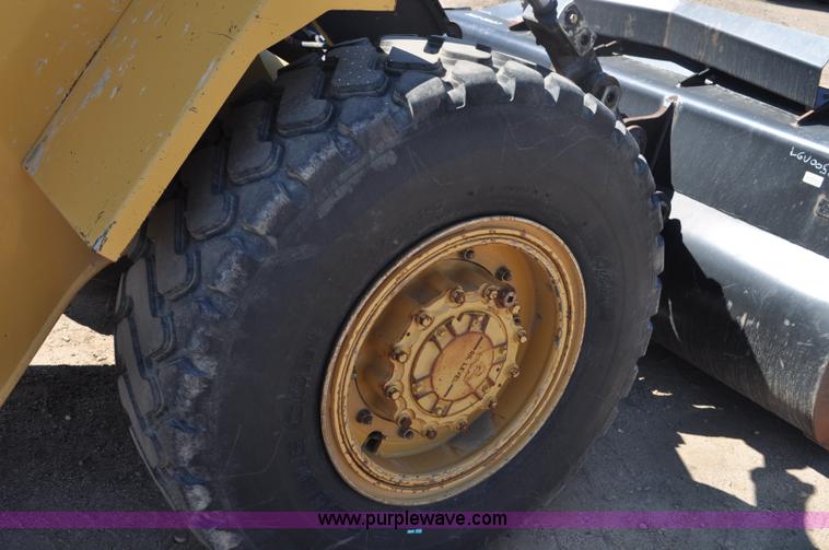 image for item G6154 1992 Caterpillar IT28B wheel loader