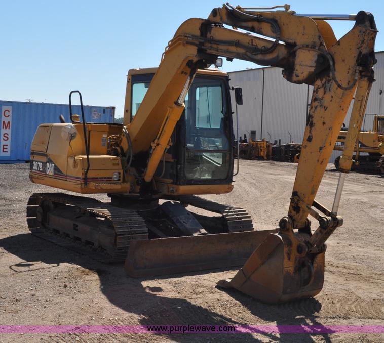 image for item G6155 1999 Caterpillar 307B mini excavator