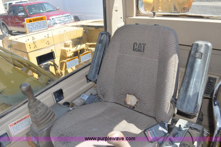 image for item G6155 1999 Caterpillar 307B mini excavator