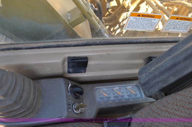 image for item G6155 1999 Caterpillar 307B mini excavator