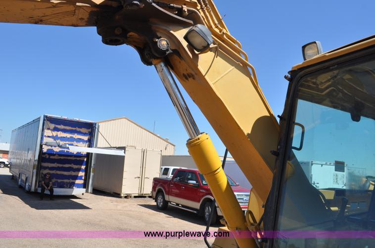 image for item G6155 1999 Caterpillar 307B mini excavator