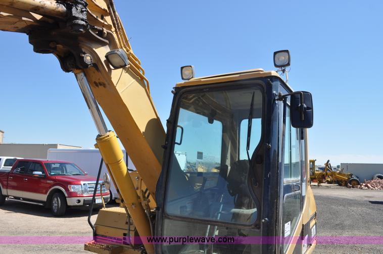 image for item G6155 1999 Caterpillar 307B mini excavator