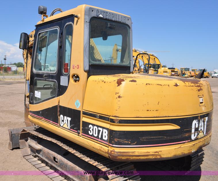 image for item G6155 1999 Caterpillar 307B mini excavator