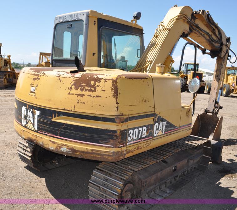 image for item G6155 1999 Caterpillar 307B mini excavator