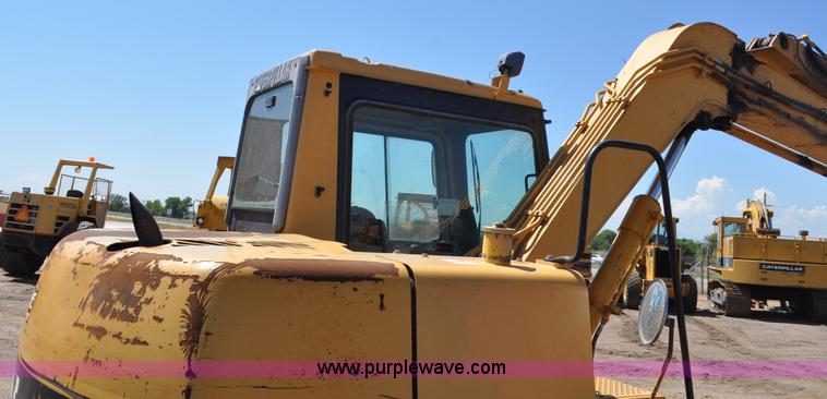 image for item G6155 1999 Caterpillar 307B mini excavator