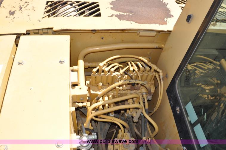 image for item G6155 1999 Caterpillar 307B mini excavator