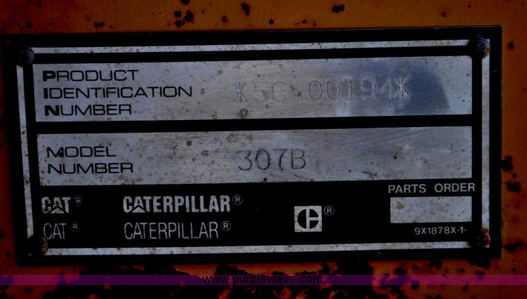 image for item G6155 1999 Caterpillar 307B mini excavator