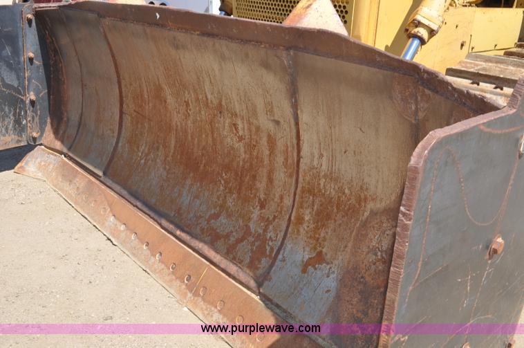 image for item G6156 1980 Caterpillar D8K dozer