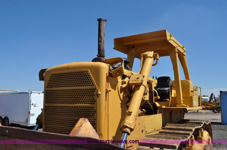 image for item G6156 1980 Caterpillar D8K dozer