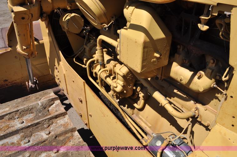 image for item G6156 1980 Caterpillar D8K dozer