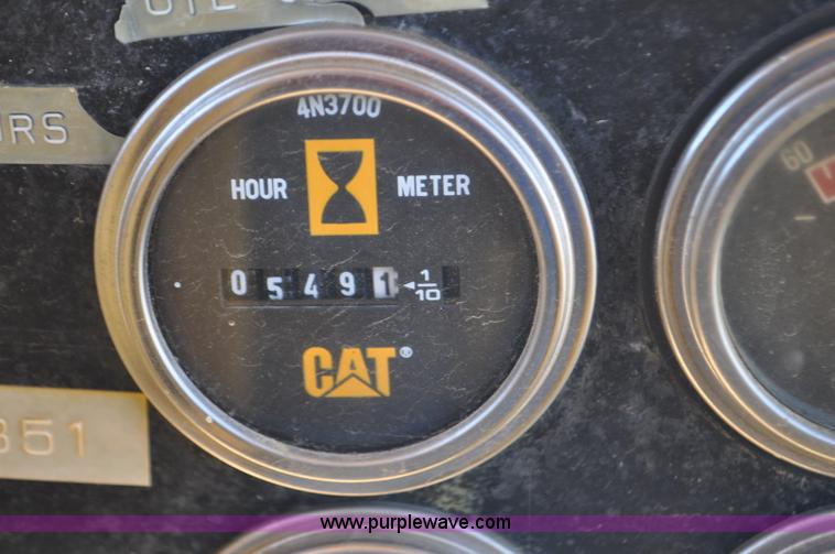 image for item G6156 1980 Caterpillar D8K dozer