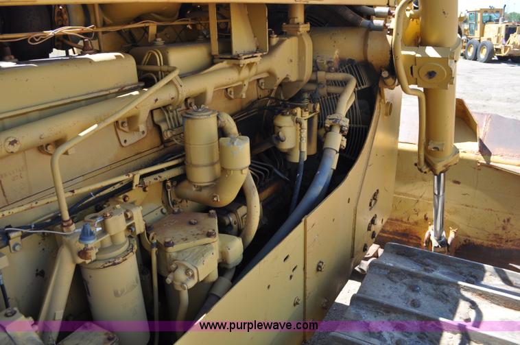image for item G6156 1980 Caterpillar D8K dozer