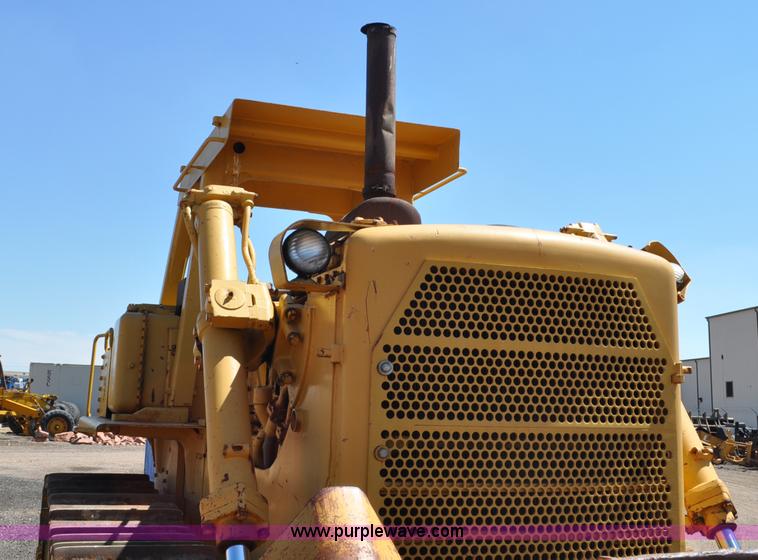 image for item G6156 1980 Caterpillar D8K dozer