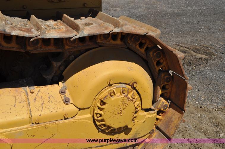 image for item G6156 1980 Caterpillar D8K dozer