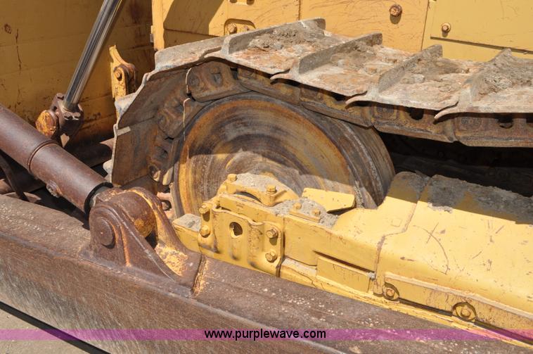 image for item G6156 1980 Caterpillar D8K dozer
