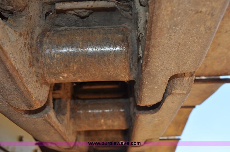 image for item G6156 1980 Caterpillar D8K dozer