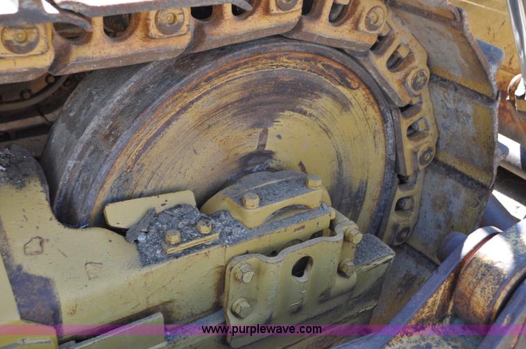 image for item G6156 1980 Caterpillar D8K dozer