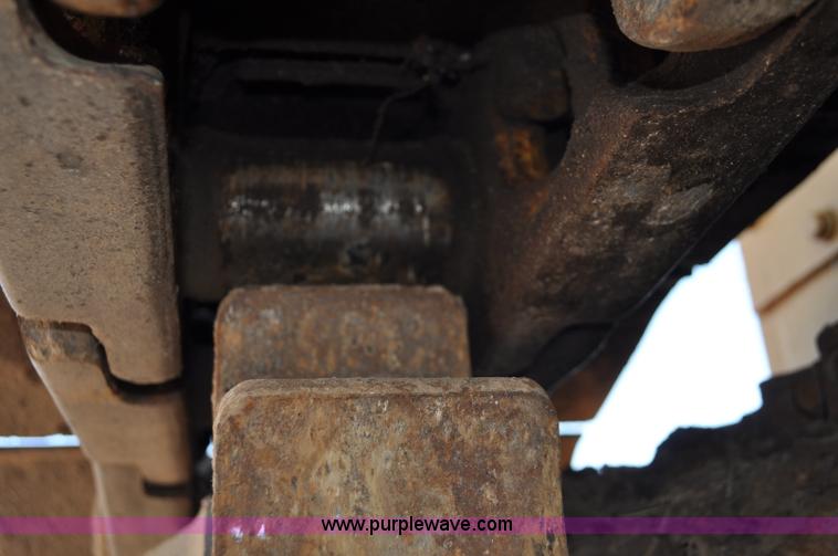 image for item G6156 1980 Caterpillar D8K dozer