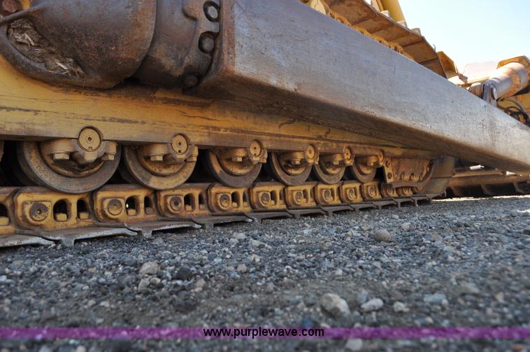 image for item G6156 1980 Caterpillar D8K dozer