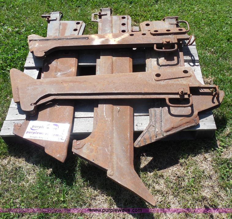 image for item G8509 (5) Maxi-Sneaker plow blades