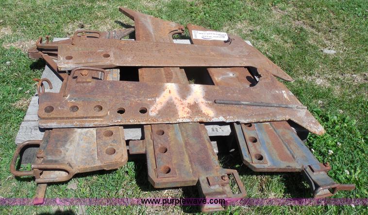 image for item G8509 (5) Maxi-Sneaker plow blades